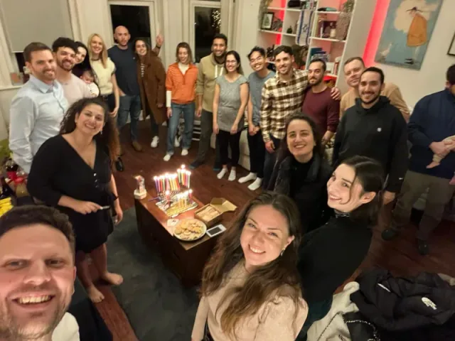 רגע מחיי קהילת הבית